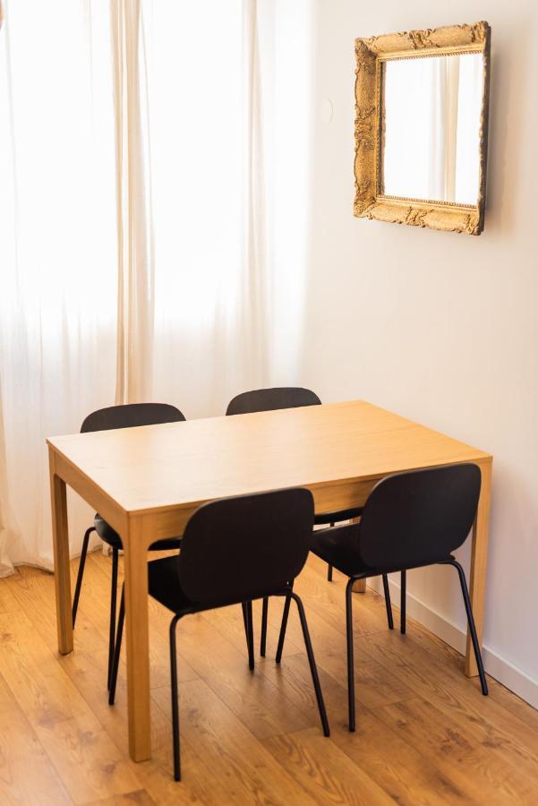 Pula City Apartment With Private Parking Free Eksteriør bilde